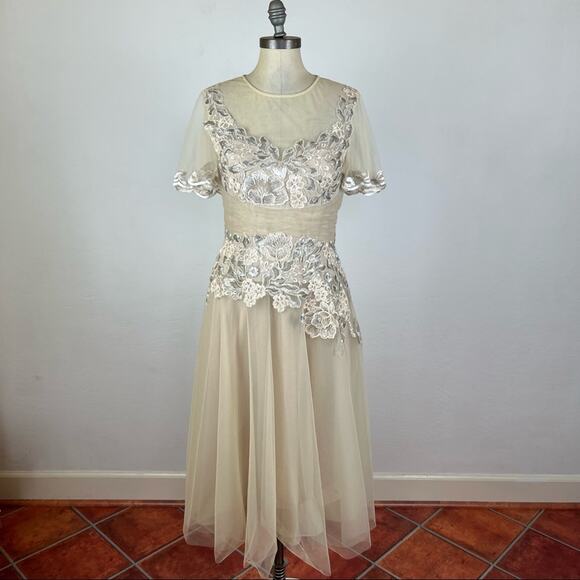 Rickie Freeman for Teri Jon Dresses & Skirts - Teri Jon by Rickie Freeman Cream Tulle Sequin Jeweled Dress